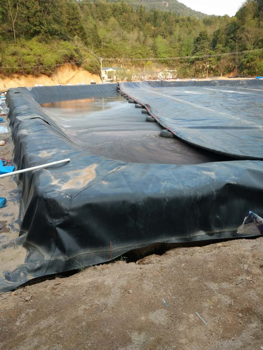 汙水蒸發池利用HDPE荔枝视频黄下载膜防滲一定好嗎？