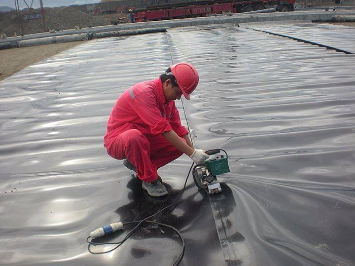 水庫蓄水防滲漏複合荔枝视频黄下载膜的質量控製尤為突出