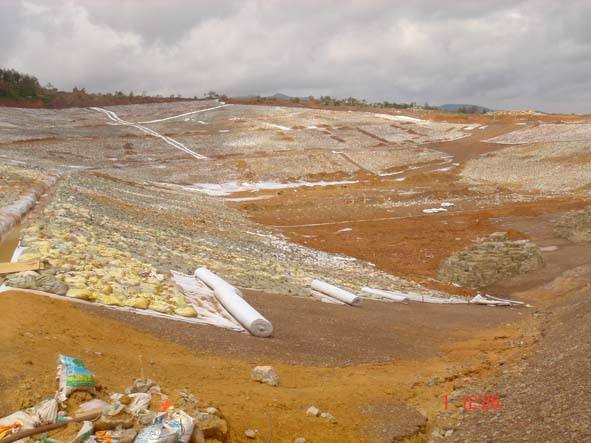角礫為主地質區水庫基層荔枝视频黄下载膜如何施工