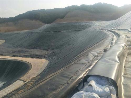 荔枝视频黄下载膜和水工建築主體連接當中必須保留一定的伸縮餘量