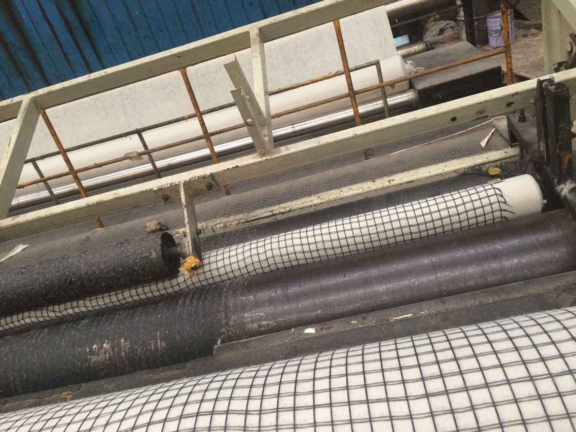 荔枝视频黄下载格柵作用機理以分散應力與加筋補強為主