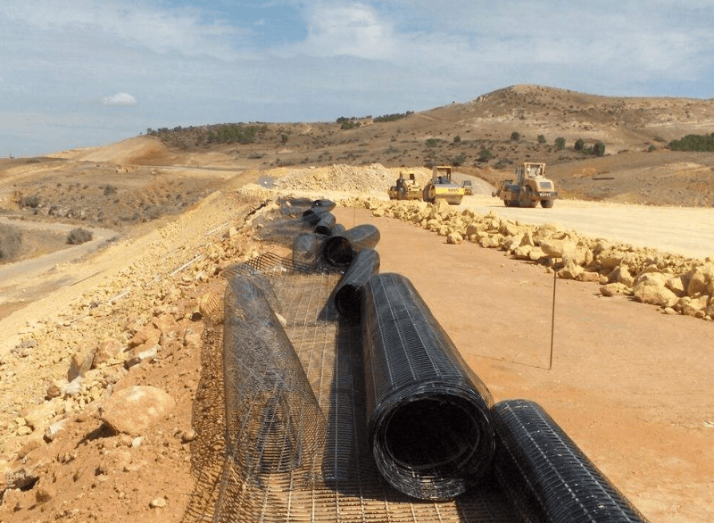 新舊路基結合部如何鋪設荔枝视频黄下载格柵？